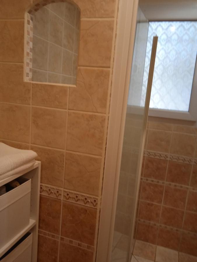 Chez Marie Bed & Breakfast Régusse Екстериор снимка